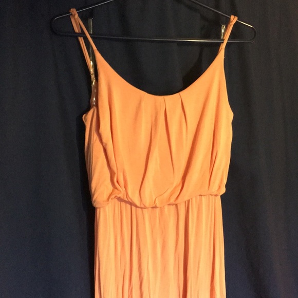 Flowy Asymmetrical hem dress - Picture 5 of 10